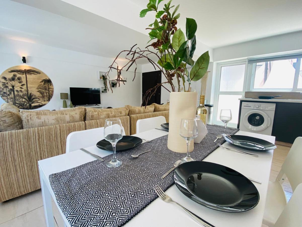 Serena'S 2-Br Apartment In Larnaca Buitenkant foto